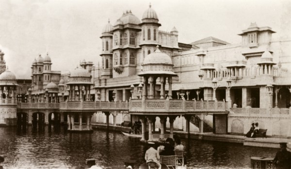 Franco-British Exhibition. The 'Court of Honour' at the Franco-British Exhibition, an elaborate