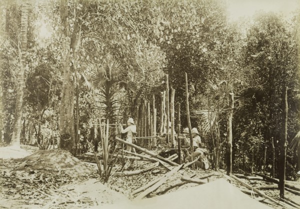 Capture of Kyaing-Kwintaung. Soldiers of the Second Devonshire Regiment, led by General Wolseley,