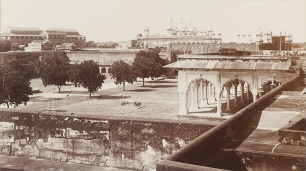 The Diwan-i-Am at the Agra Fort. View across the Agra Fort complex, featuring the ornate colonnade
