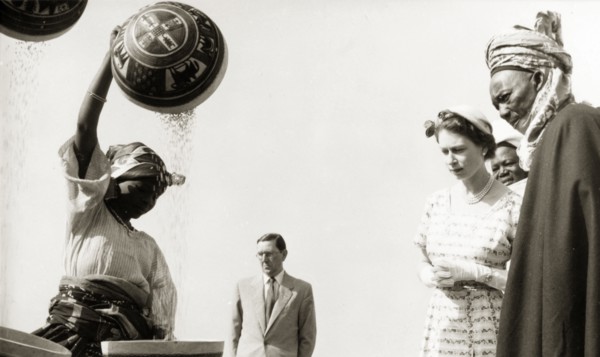Queen Elizabeth II and Makaman Bida. Queen Elizabeth II and Makaman Bida (Regional Finance