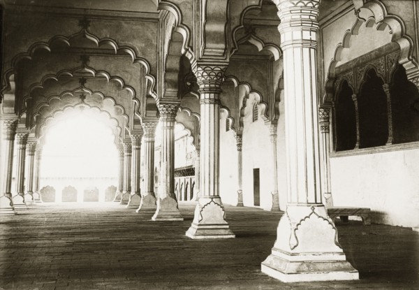Interior of the Diwan-i-Am at Agra Fort. Interior view of the Diwan-i-Am (Hall of Public Audience)