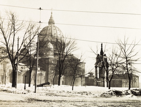St James Cathedral, Montreal. View of St James Cathedral in Dominion Square (Dorchester Square).