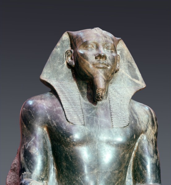 A statue of King Chephren