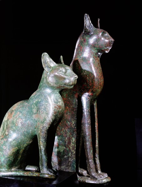 Two bronze figures of cats