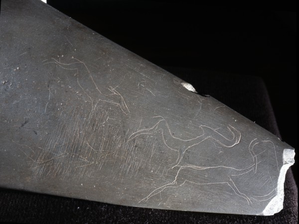 Cosmetic palette with finely incised representations of desert animals