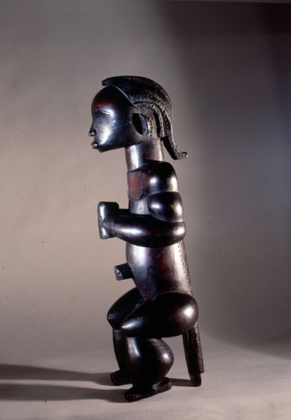 These figures, known as Bieri, were seated on bark boxes containing the skulls and bones of ancestors, both to guard the relics and as a focus for prayers, complaints and sacrifices