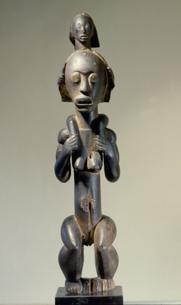 These figures, known as Bieri, were seated on bark boxes containing the skulls and bones of ancestors, both to guard the relics and as a focus for prayers, complaints and sacrifices
