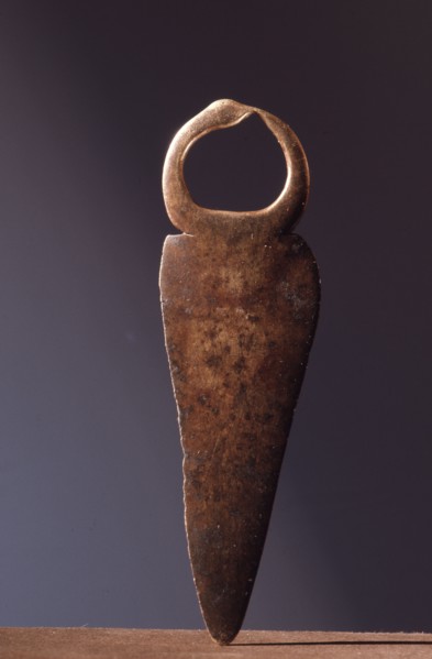 Cult knife used in circumcision rites or for tribal markings