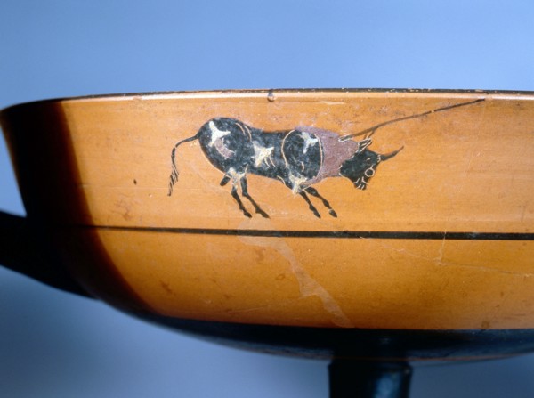 Attic black figure lip cup, attributed to the Centaur Painter