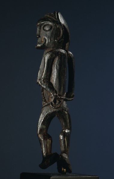 Amulets were used by the Ngaju and neighbouring Dayak peoples to ward off enemies, provide protection in war, and to bring good fortune and health