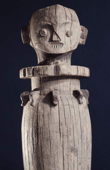 Figurative post, sometimes known as a hampatong