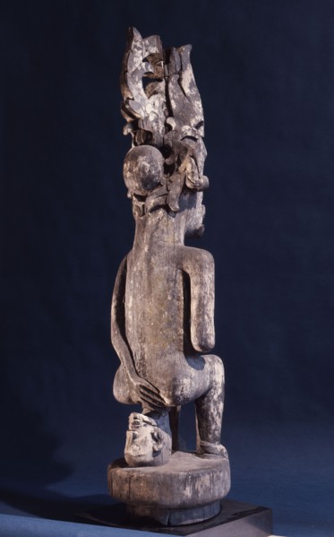 Figurative post, sometimes known as a hampatong
