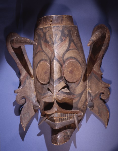 Mask known as hudo worn by Kenyah shaman in dances to contact spirits