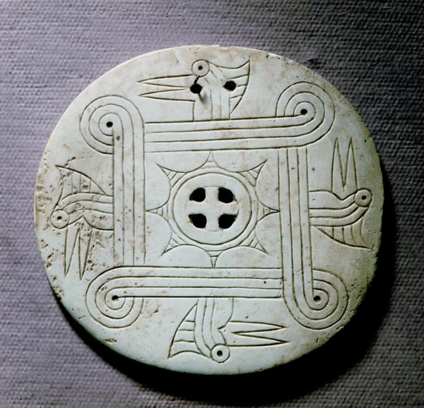 Shell gorget