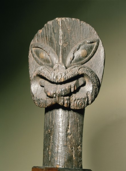 A fine early canoe figurehead, from Tauhiu, Long Beach