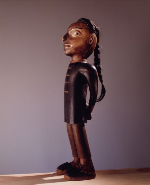 Carving of a Chinese seaman