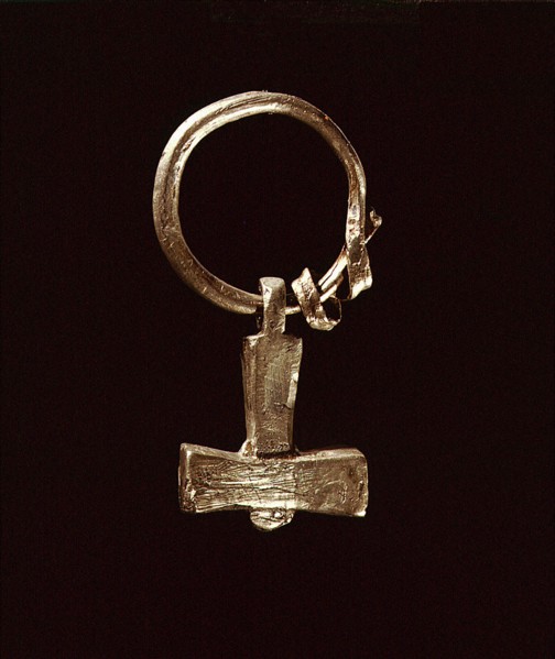 Thor hammer pendant