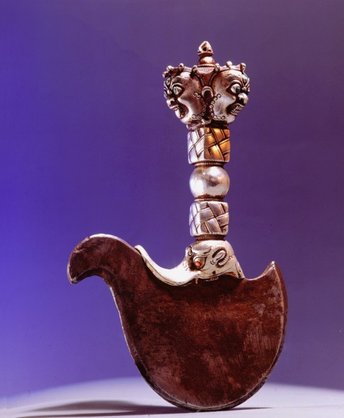 A Karttrika or chopper of the type carried by fierce deities to cut the life roots of demons and sinners