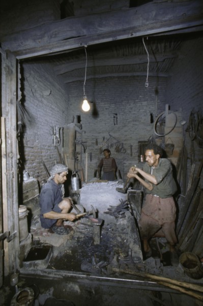 View of traders in an ancient market near San'a