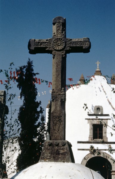 Church courtyard cross at San Matias