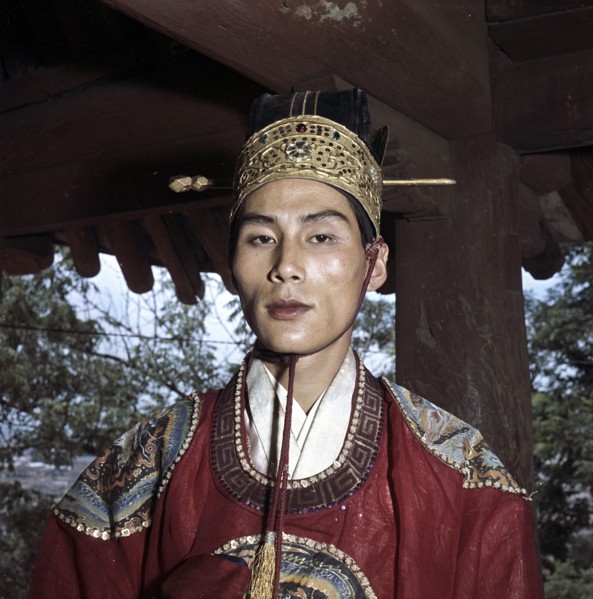 A Korean man in traditional dress