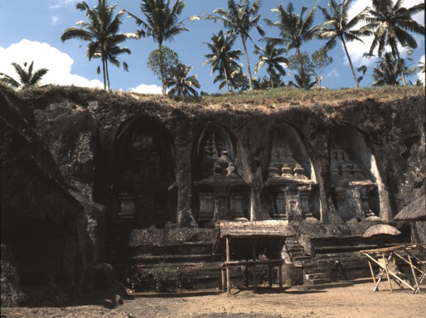 Candi, stone replicas of the cosmic mountain, at Gunung Kawi
