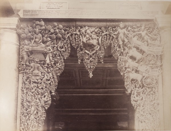 Wood carving at Shwe Dagon Pagoda