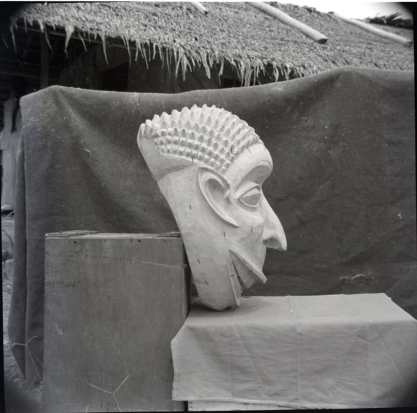 Bangwa mask, side face