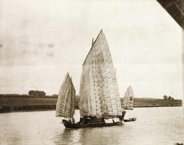A junk transports salt on the Yangtze River