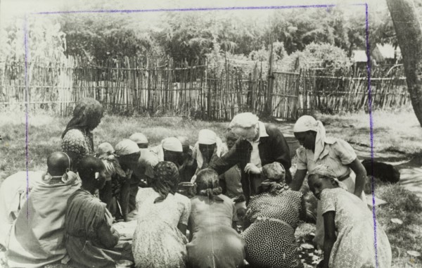 Nellie Grant teaching Kikuyu women