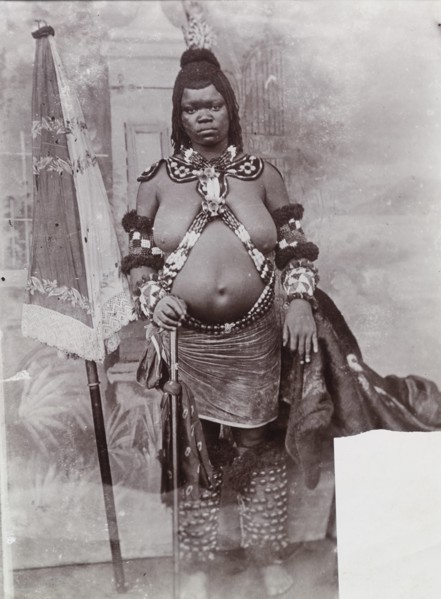 Portrait photograph of an African bride in traditional dress