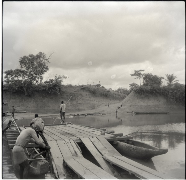 Journey from Ibadan to Cameroons, Bansara ferry, overseer refuses to have his picture taken
