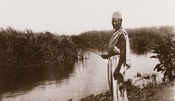 Fishing on the Jur River, Bahr-El-Ghazal