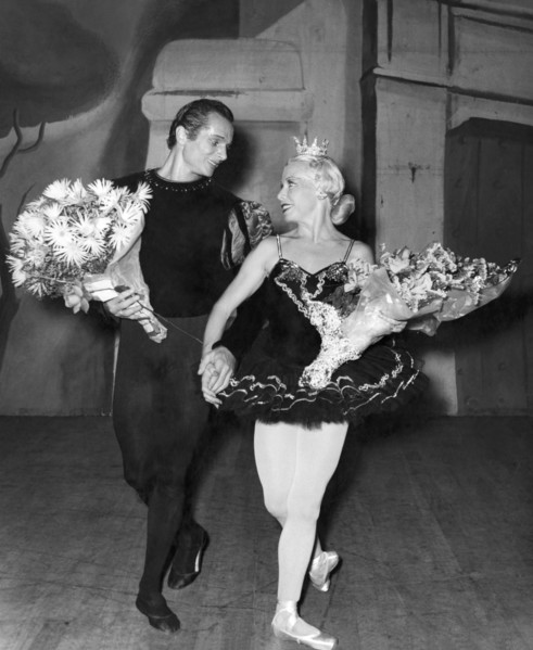 Theatrical Performance Bow