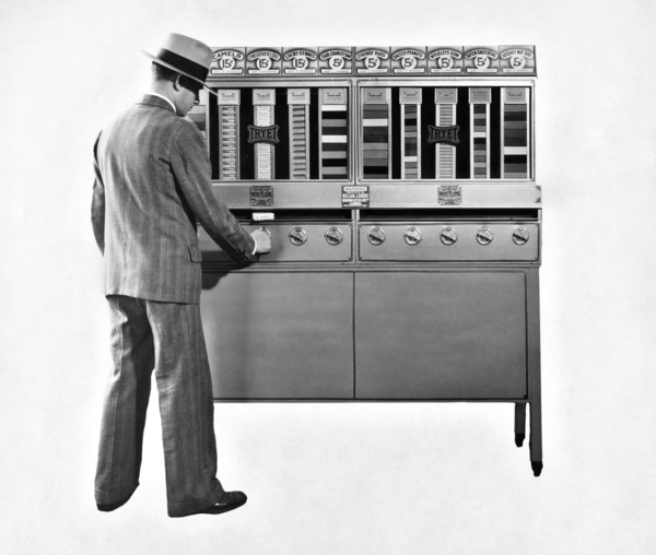Cigarettes Vending Machine