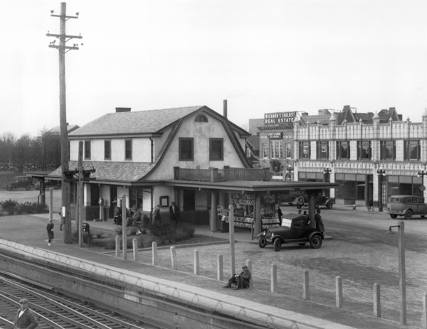 Train Station in Mineola, NY