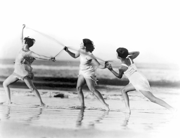 Modern Dance On The Beach