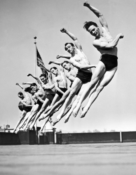 Rooftop Dancers In New York