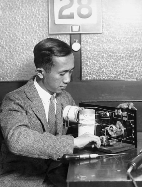 Chinese Student Wires Radio