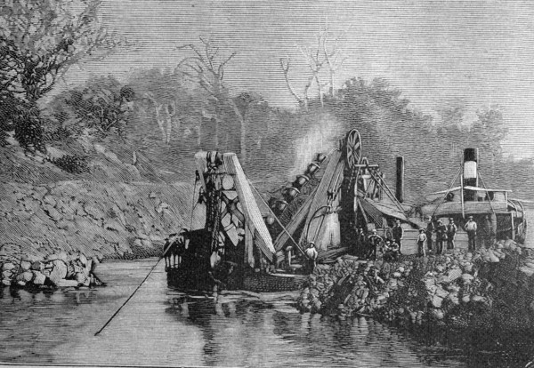 Construction of the panama canal