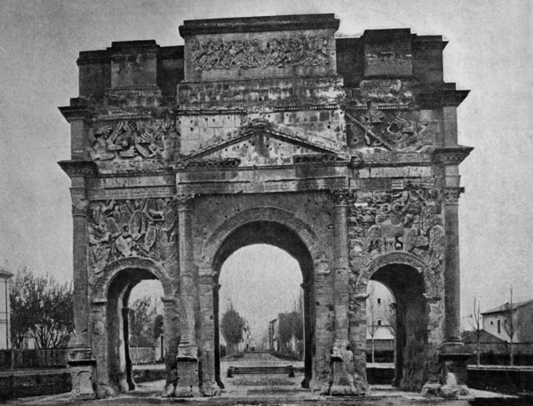 Triumphal arch of orange, unesco
