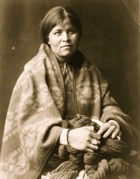 The blanket maker - Navaho 1904