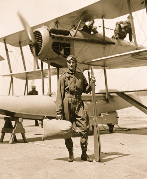 Lt. R.E. Byrd, U.S.N. with rubber life boat, [4/27/25] 1925