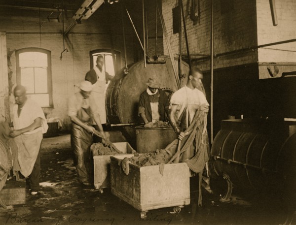 African American workers doing laundry at the Bureau of Engraving & Printing 1895