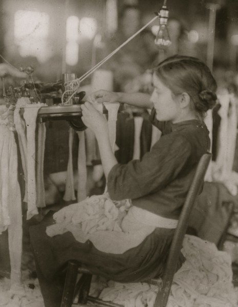 Workers in the Cherokee Hosiery Mill, Rome, Ga.  The youngest are turners and loopers.  1913