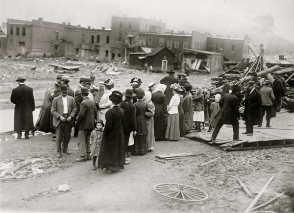 Austin Dam Disaster, on bank of Sinnemahoning Creek, [Pennsylvania] 1911