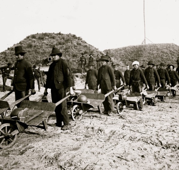 Charleston, South Carolina (vicinity). Naval battery on Morris Island 1865