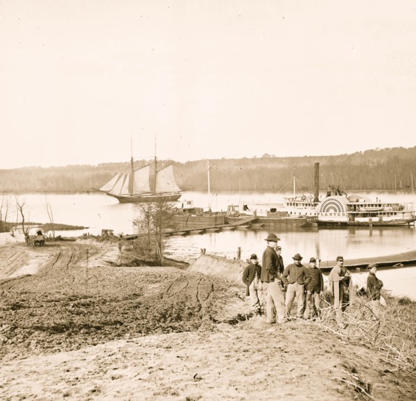 Medical supply boat Planter at General Hospital wharf on the Appomattox 1863