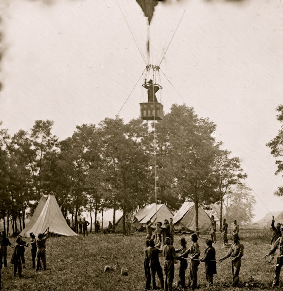 Fair Oaks, Va. Prof. Thaddeus S. Lowe observing the battle from his balloon "Intrepid" 1862