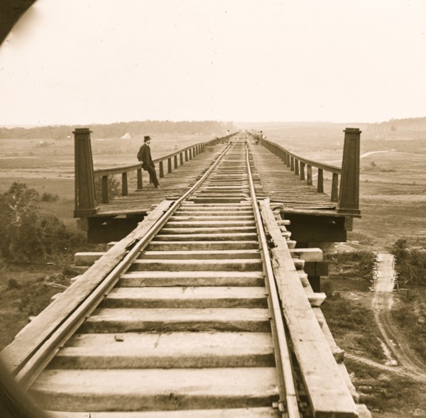 Farmville, Va., vicinity. High bridge of the South Side Railroad across the Appomattox 1865